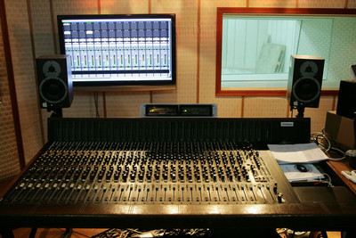 好聲音配音承接各種音樂音效制作、廣告配音、專題配音、企業(yè)宣傳片配音、錄音配音等業(yè)務