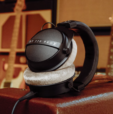 拜雅推出 DT 990 PRO X 監(jiān)聽耳機(jī):STELLAR.45 發(fā)聲單元,1799 元